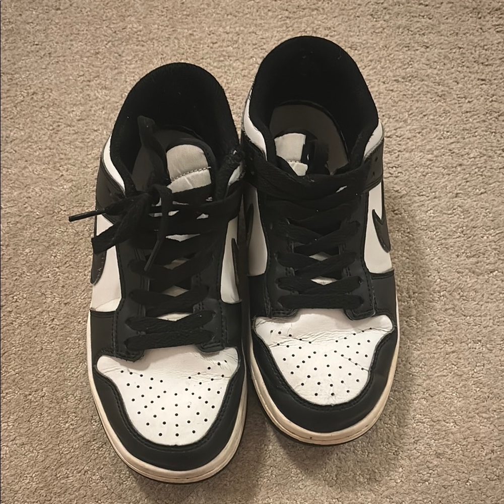 Nike Panda Dunks